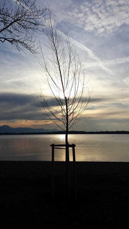 Peterlhaus Hotel Frauenchiemsee Buitenkant foto